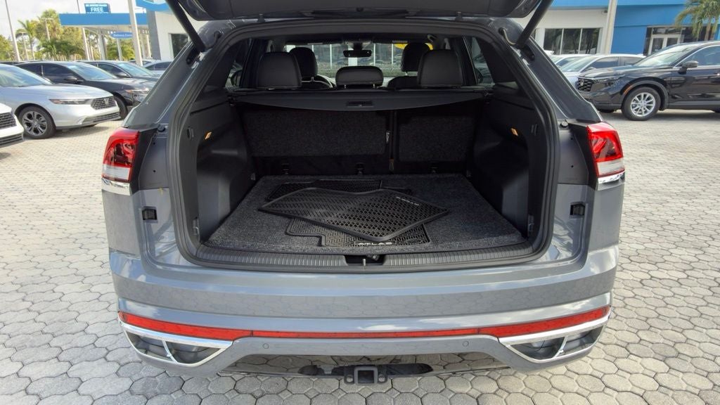 2022 Volkswagen Atlas Cross Sport 3.6L V6 SEL Premium R-Line