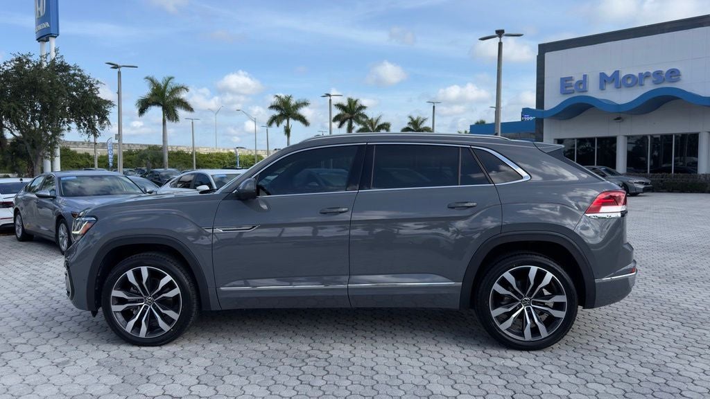 2022 Volkswagen Atlas Cross Sport 3.6L V6 SEL Premium R-Line
