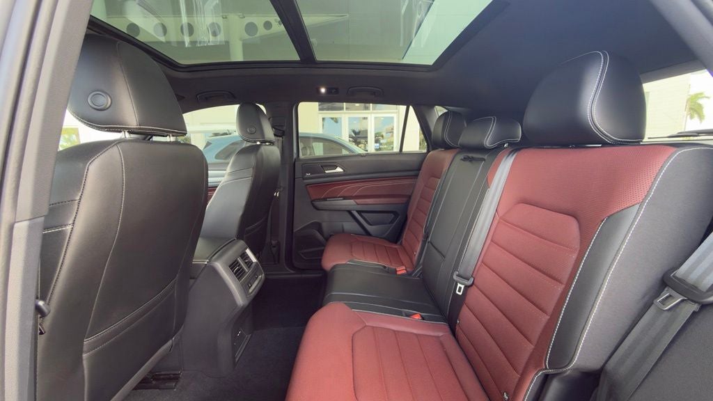2022 Volkswagen Atlas Cross Sport 3.6L V6 SEL Premium R-Line