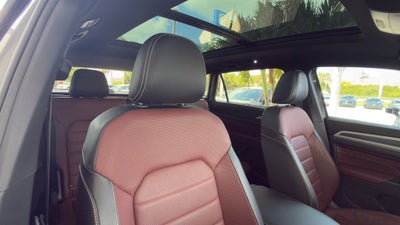 2022 Volkswagen Atlas Cross Sport 3.6L V6 SEL Premium R-Line