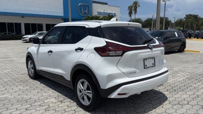2021 Nissan Kicks S