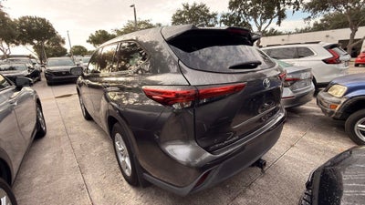 2020 Toyota Highlander LE
