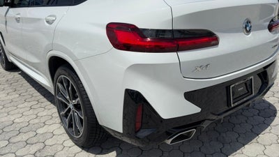 2022 BMW X4 xDrive30i