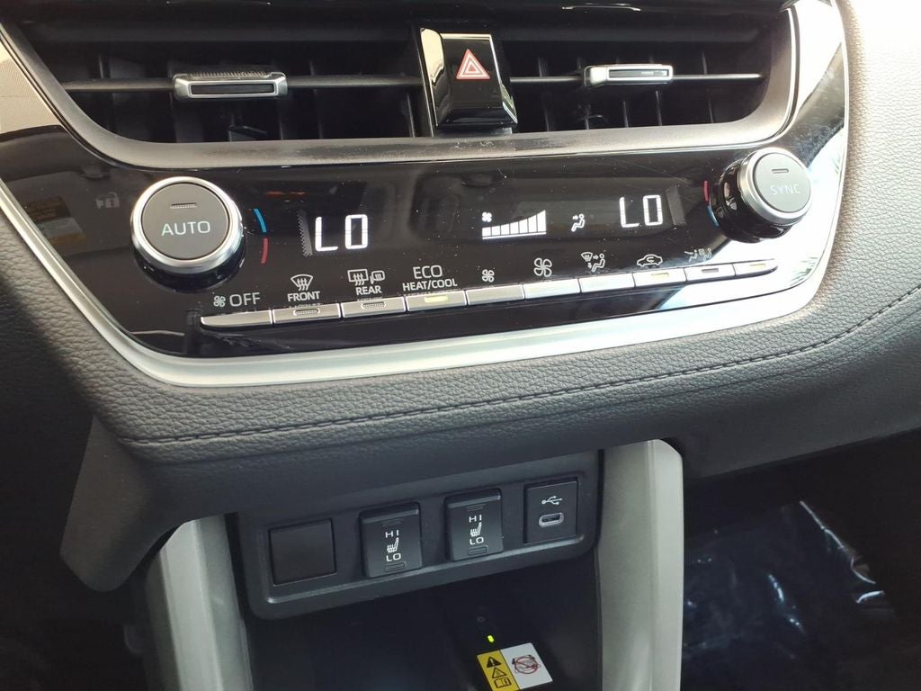 2023 Toyota Corolla Cross XLE