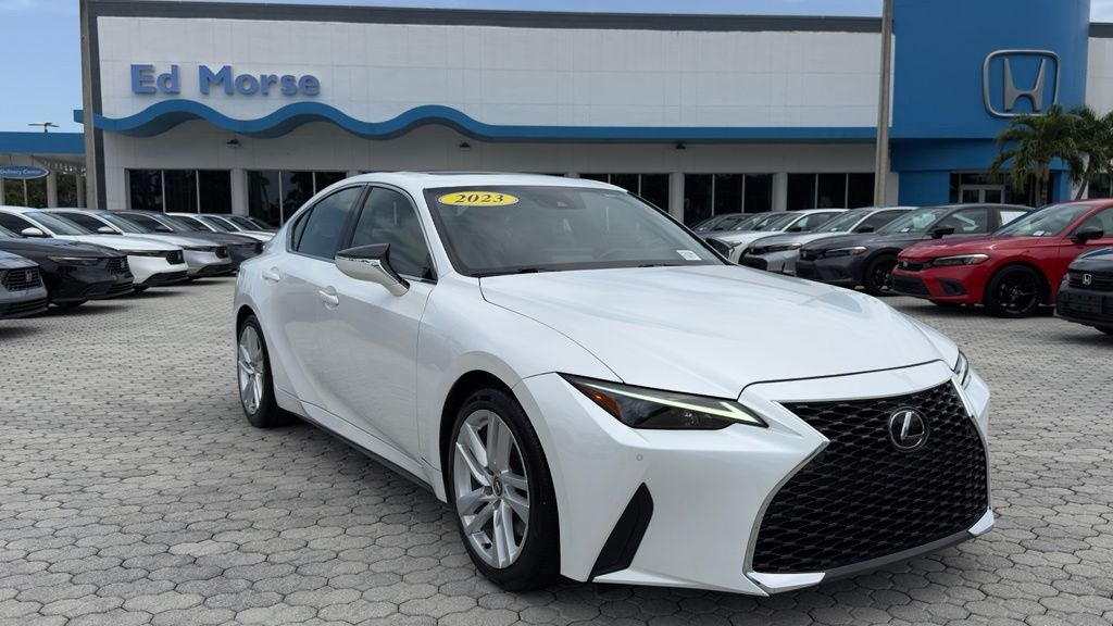 2023 Lexus IS 300