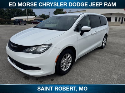 2023 Chrysler Voyager LX