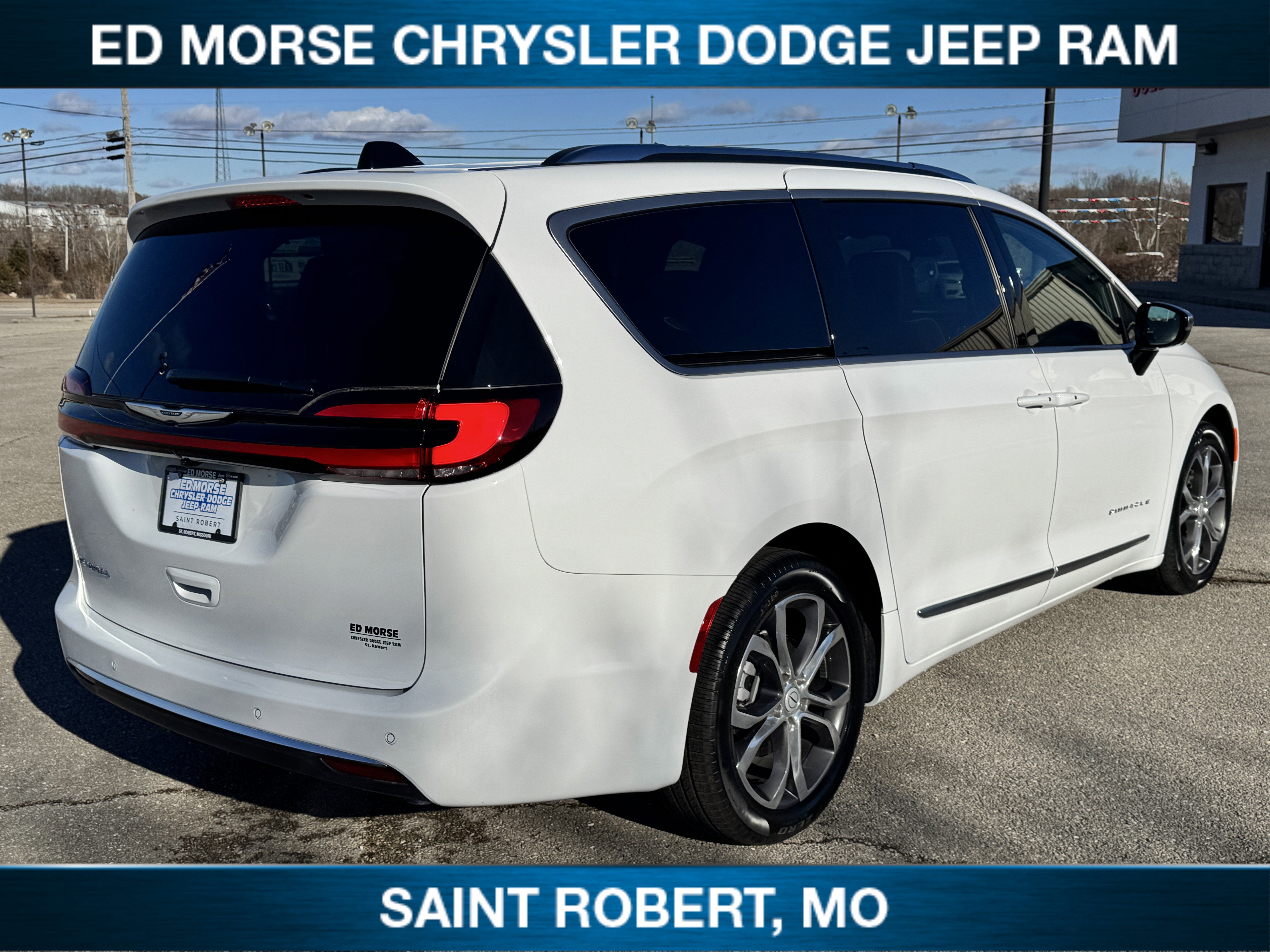 2026 Chrysler Pacifica Pinnacle