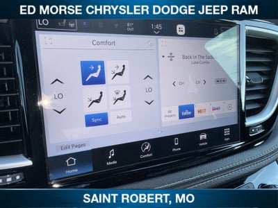 2027 Chrysler Pacifica Select