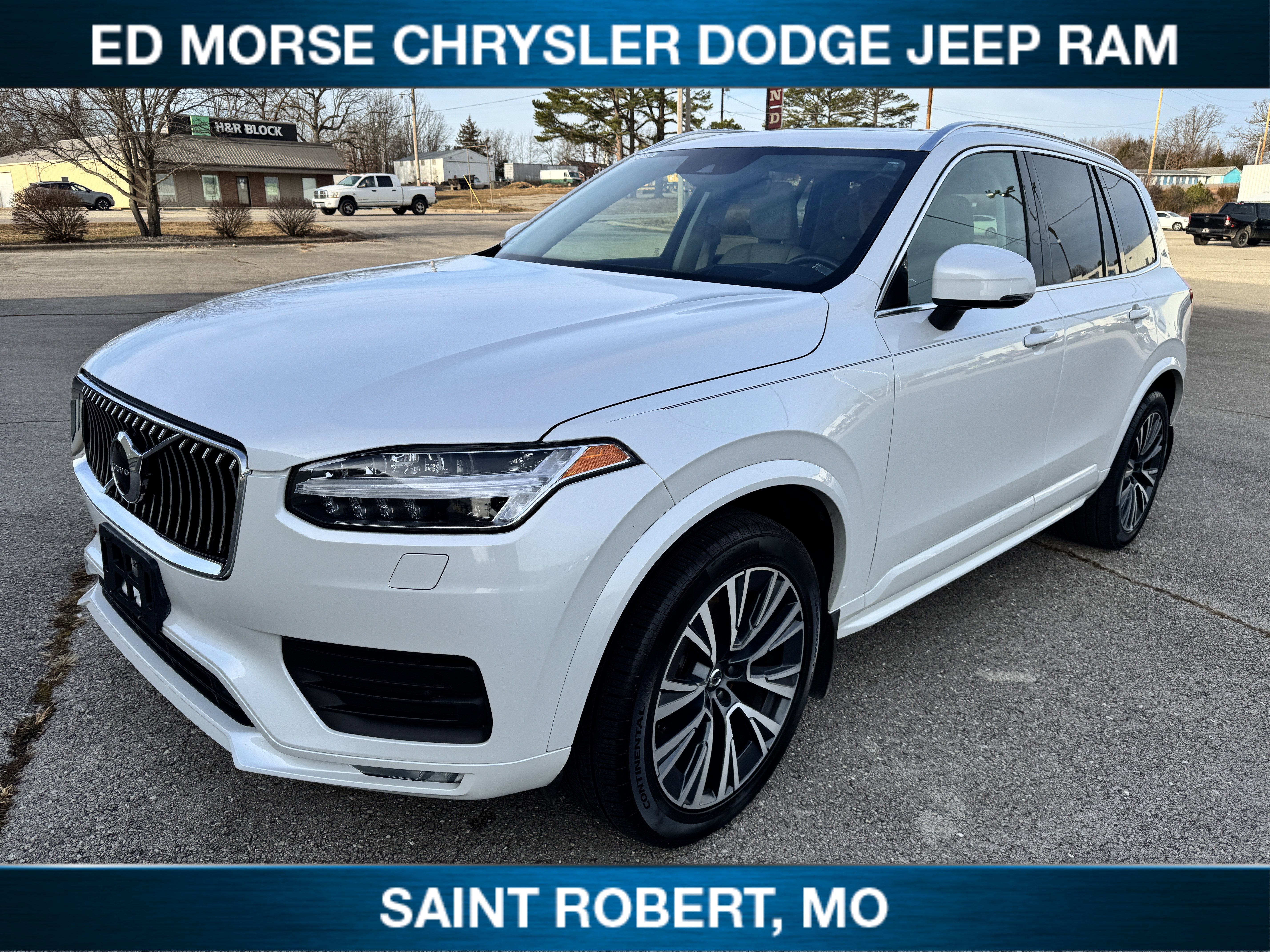2022 Volvo XC90 Momentum