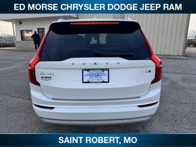 2022 Volvo XC90 Momentum