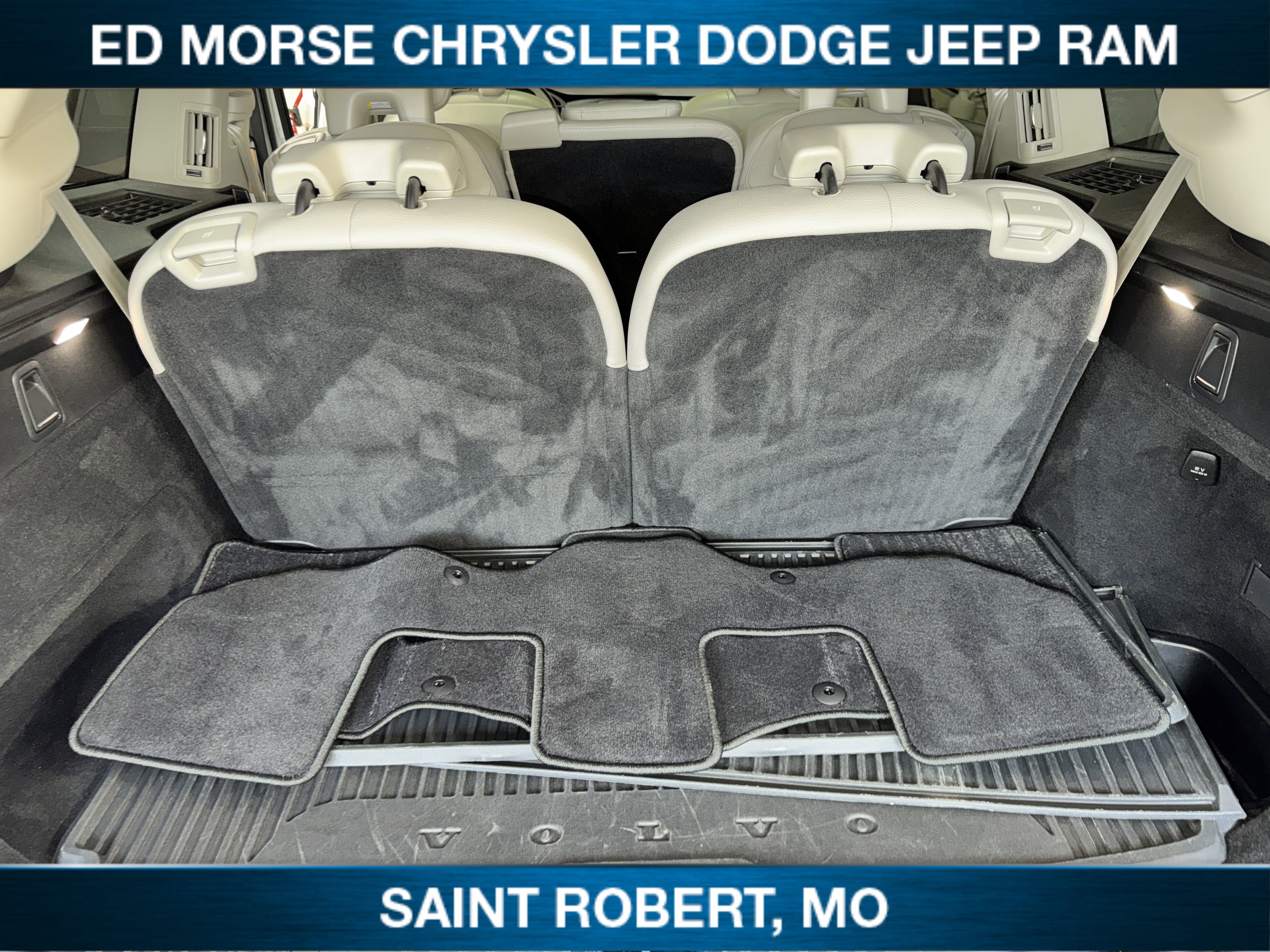 2022 Volvo XC90 Momentum