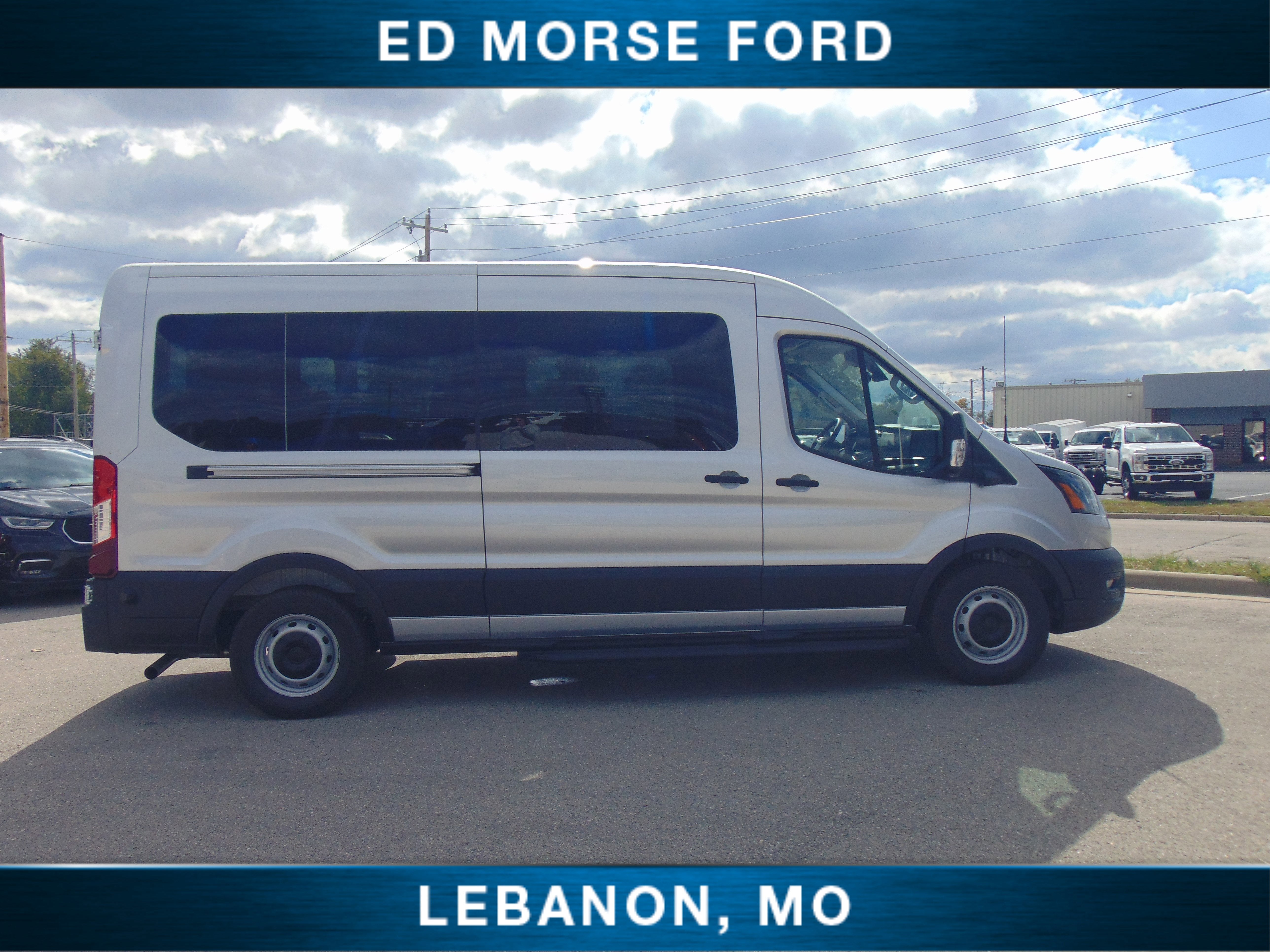 2026 Ford Transit Passenger Wagon XL