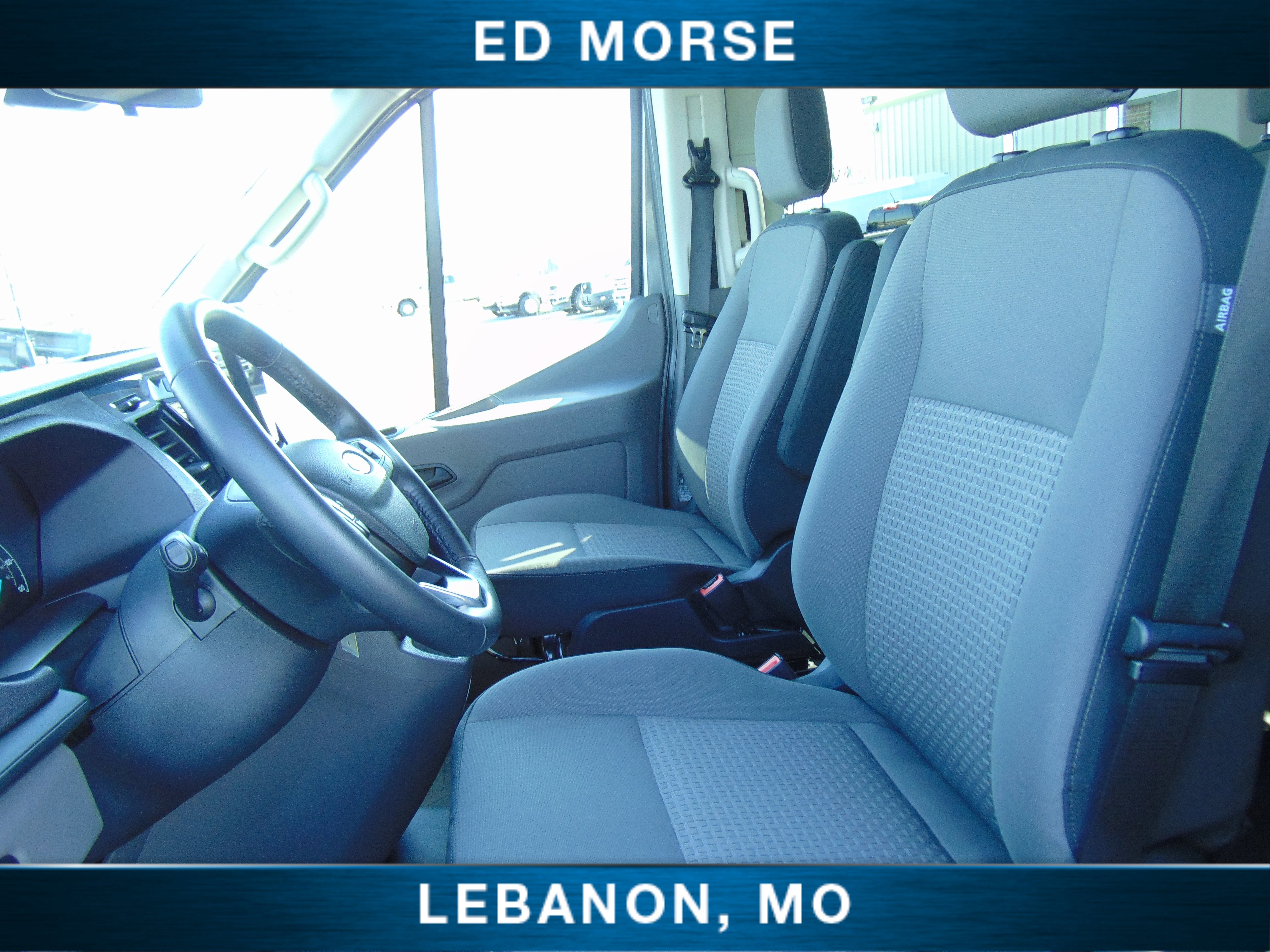 2025 Ford Transit Passenger Wagon XLT