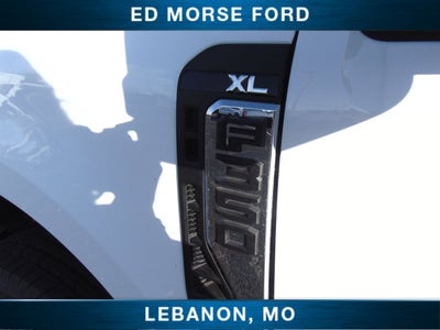 2026 Ford Super Duty F-350 DRW CM 9'4 Gooseneck Storage w/Ford Steps