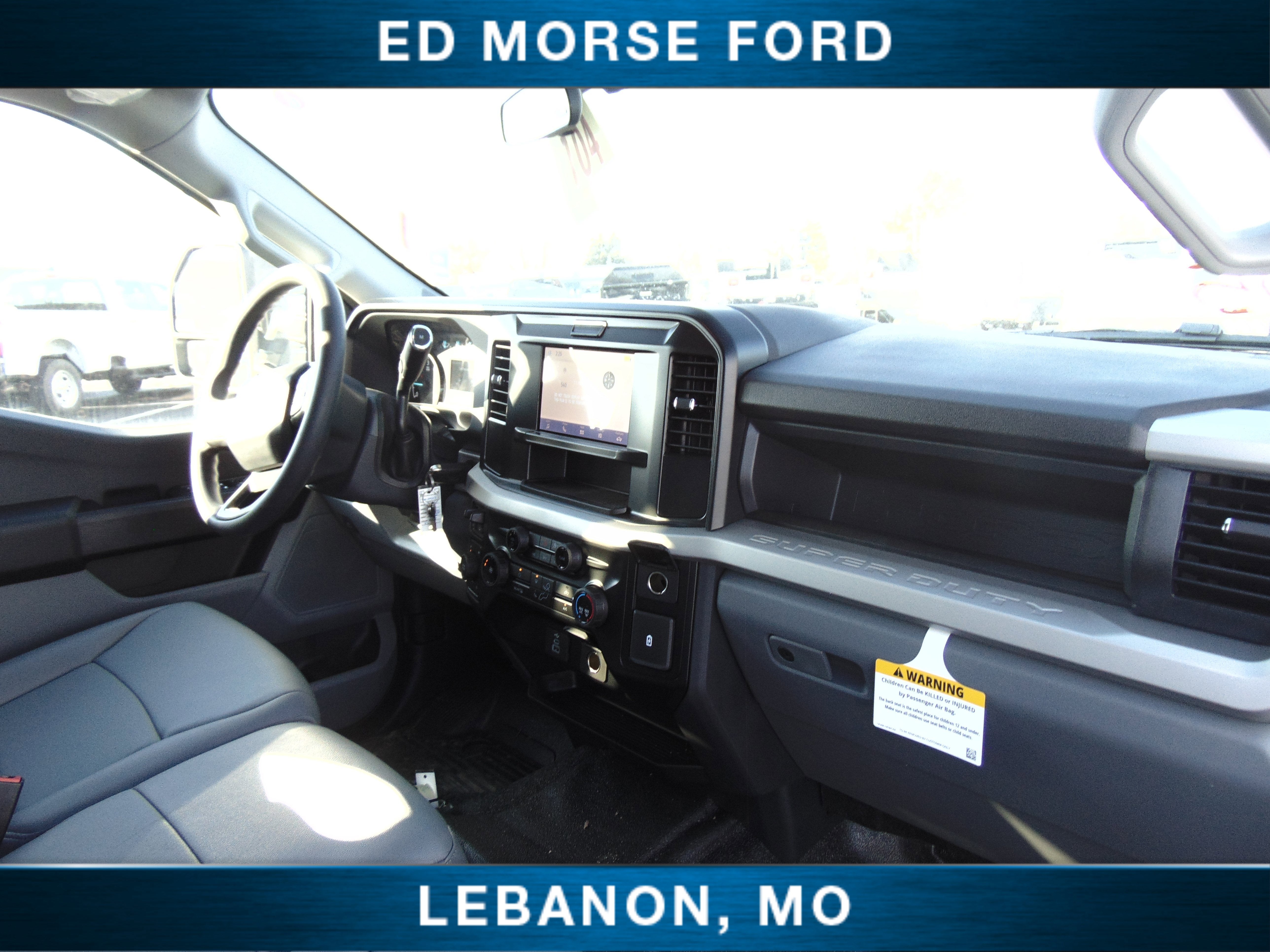 2026 Ford Super Duty F-350 DRW CM 9'4 Gooseneck Storage w/Ford Steps