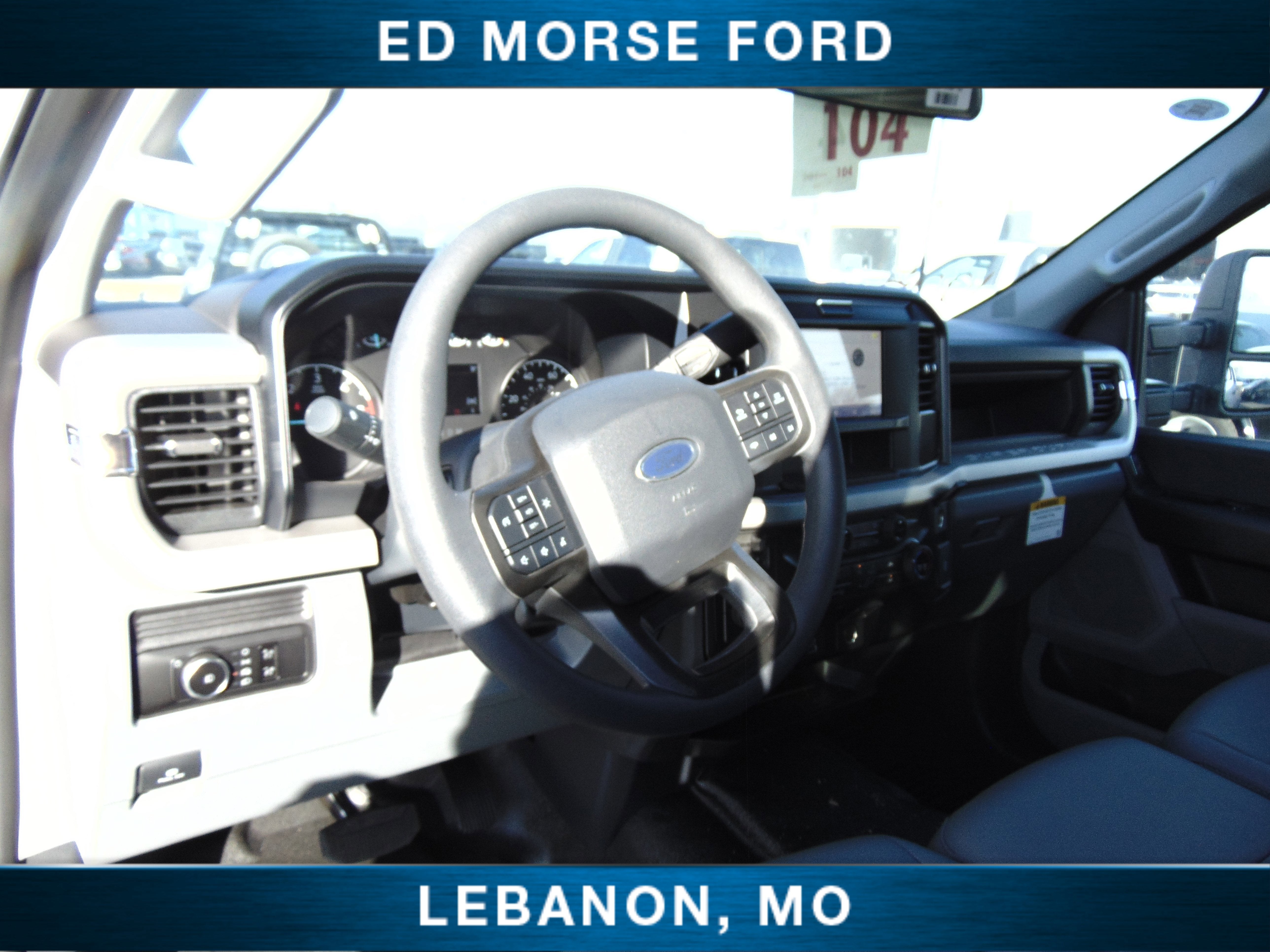 2026 Ford Super Duty F-350 DRW CM 9'4 Gooseneck Storage w/Ford Steps