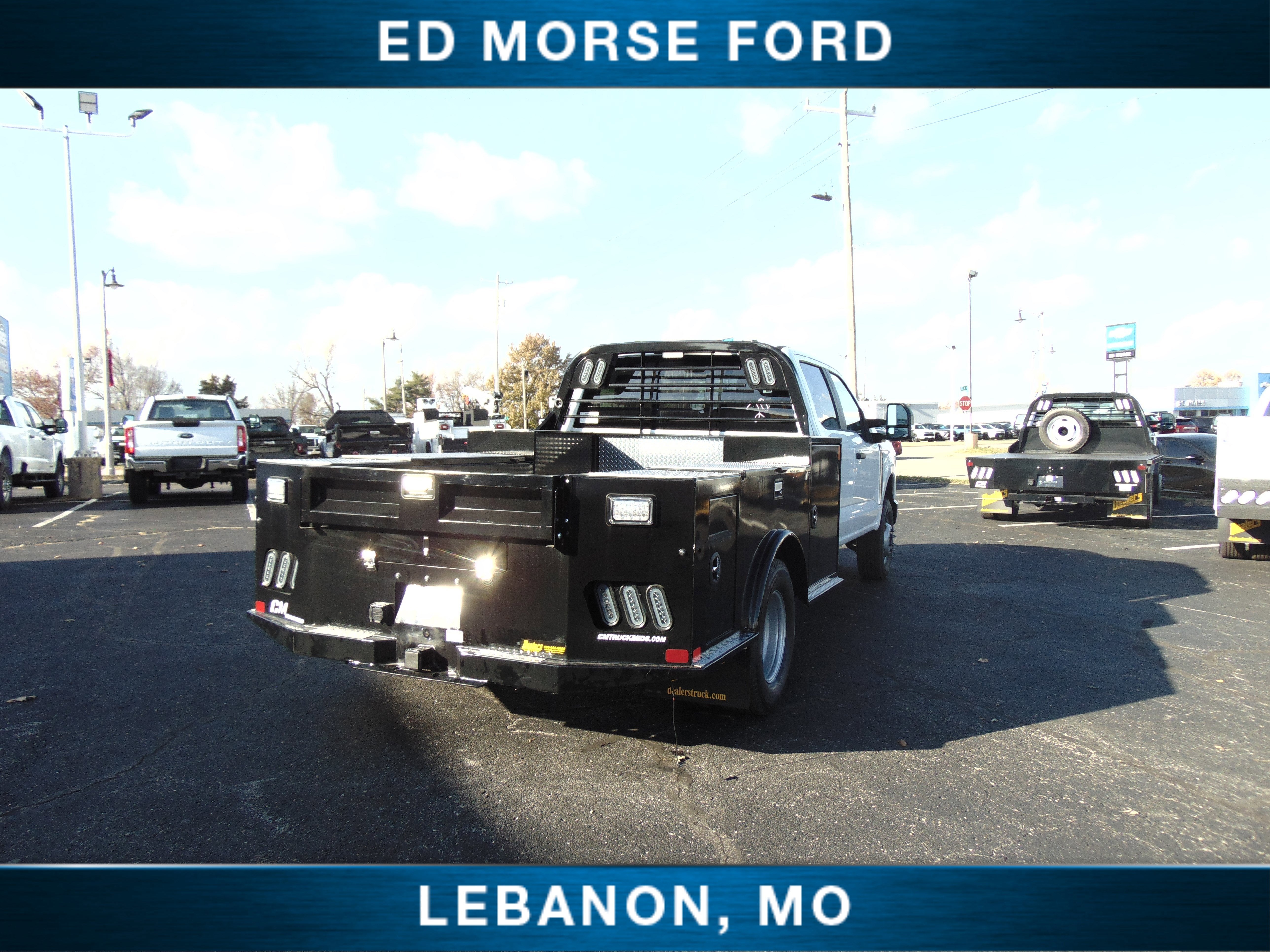 2026 Ford Super Duty F-350 DRW CM 9'4 Gooseneck Storage w/Ford Steps