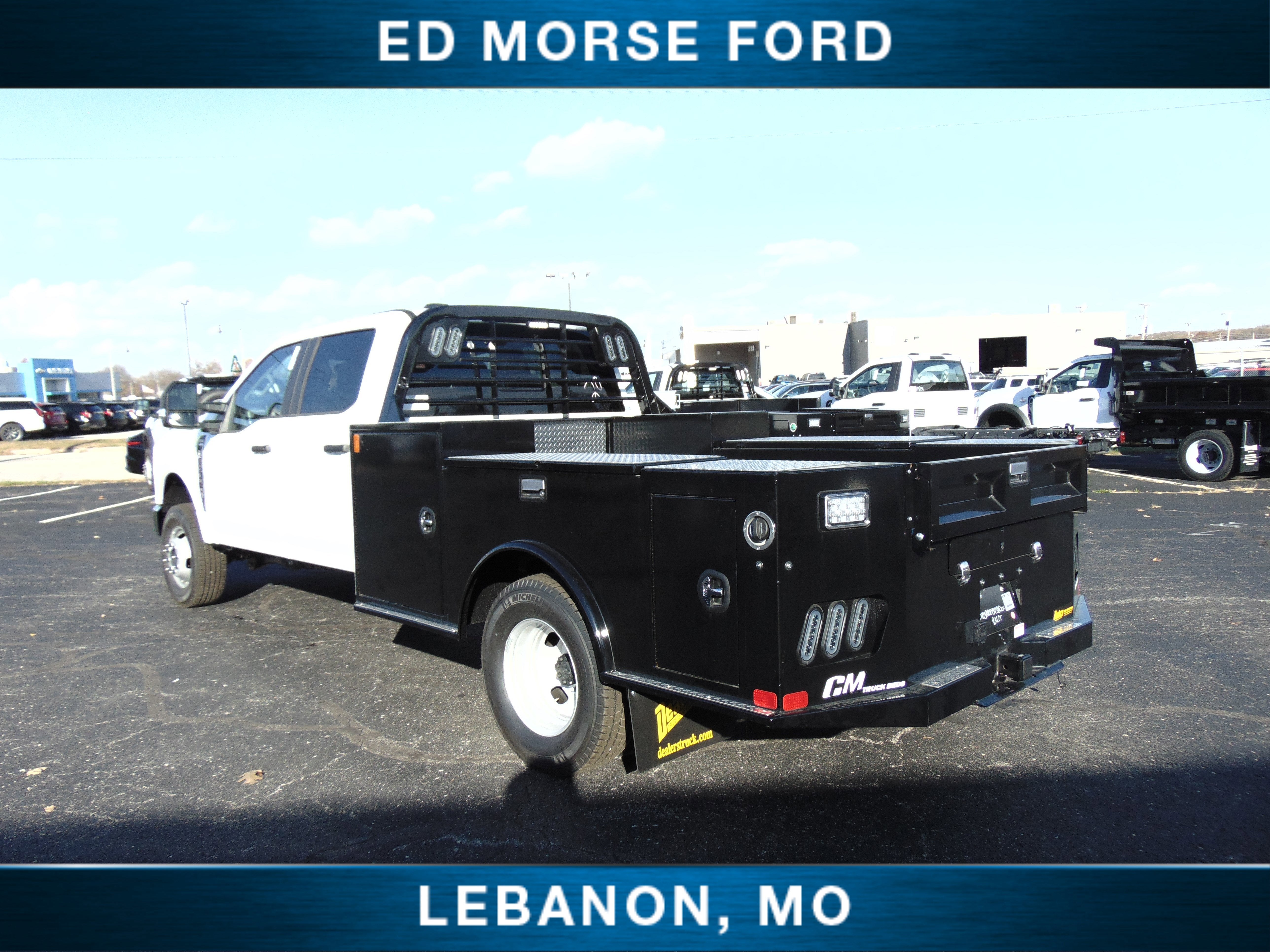 2026 Ford Super Duty F-350 DRW CM 9'4 Gooseneck Storage w/Ford Steps