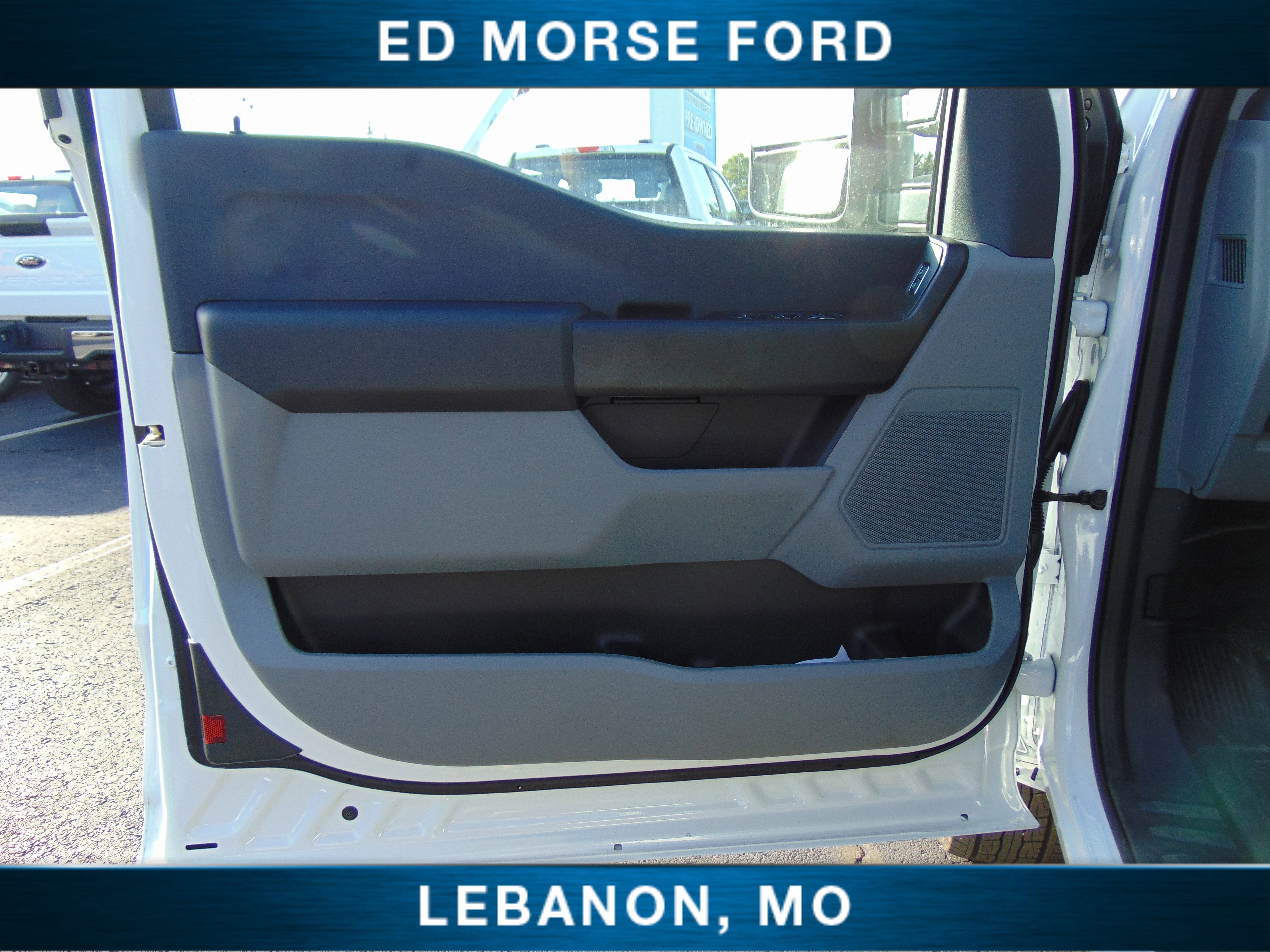 2025 Ford Super Duty F-350 SRW XL CM 9'4 Flatbed Gooseneck Body