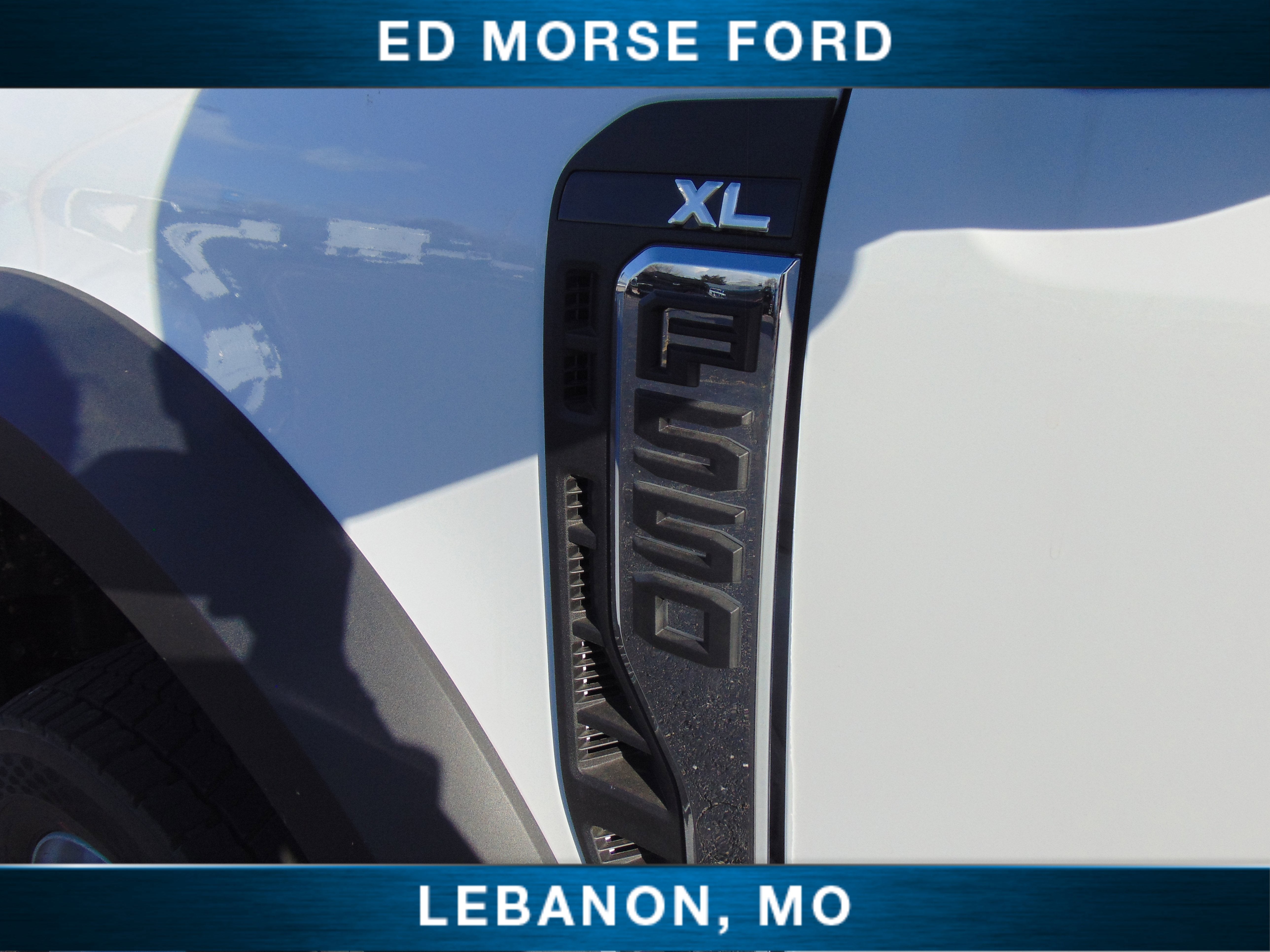 2025 Ford Super Duty F-550 DRW CM Flatbed Gooseneck