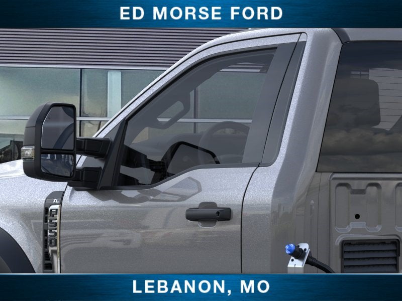2026 Ford Super Duty F-550 DRW XL