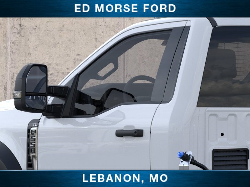 2026 Ford Super Duty F-550 DRW XL Knapheide Service Body w/Crane