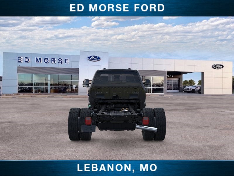 2026 Ford Super Duty F-550 DRW chassis