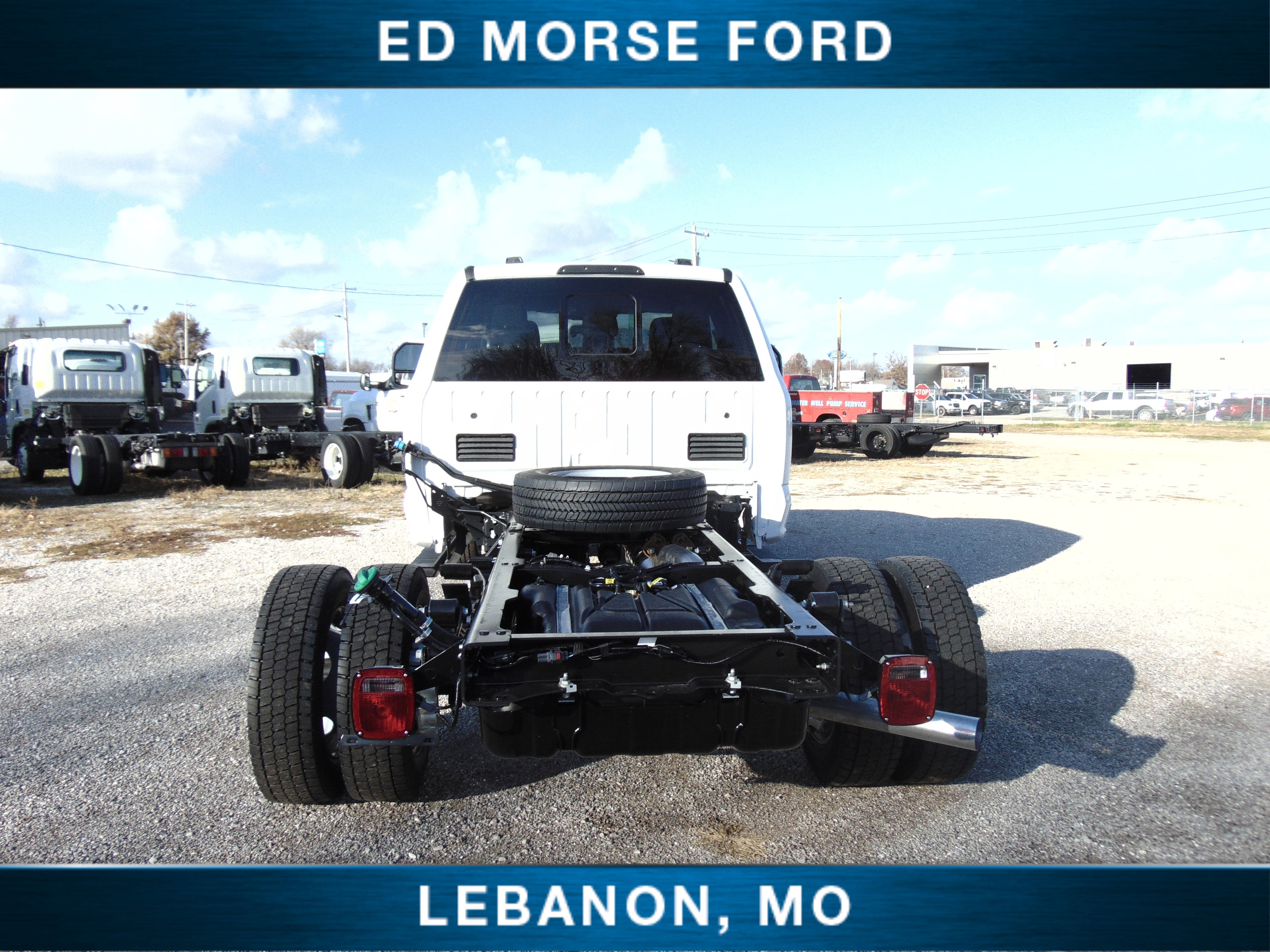 2026 Ford Super Duty F-550 DRW XL chassis