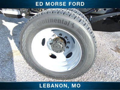 2026 Ford Super Duty F-550 DRW XL chassis