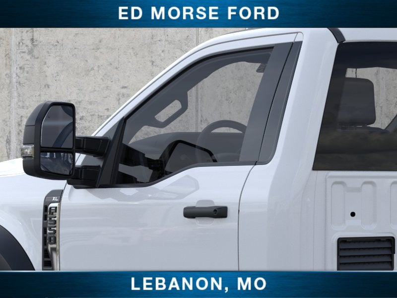 2026 Ford Super Duty F-550 DRW XL