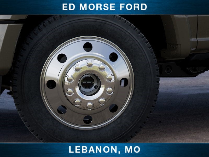 2027 Ford Super Duty F-450 DRW Platinum