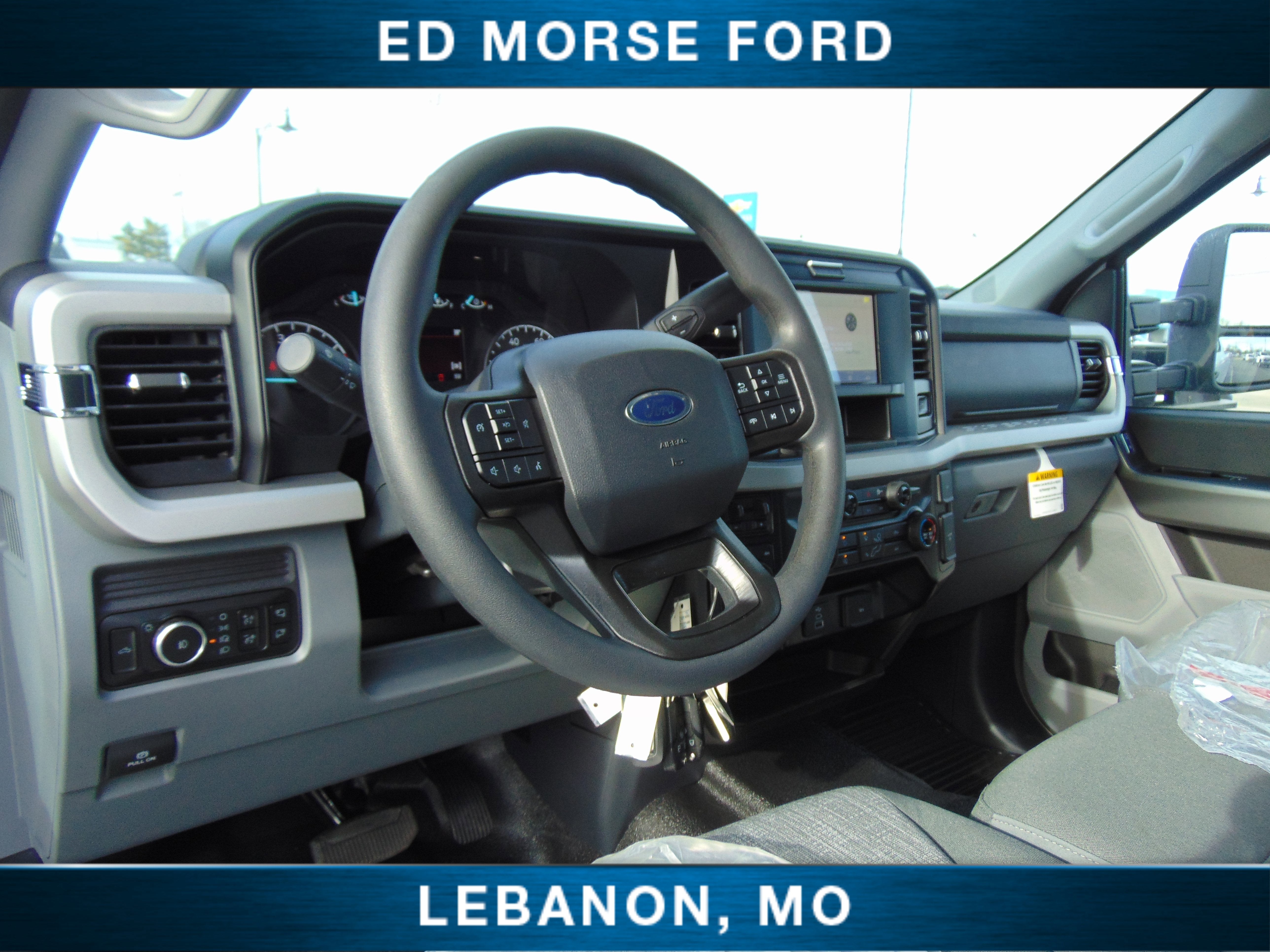 2026 Ford Super Duty F-350 SRW XLT