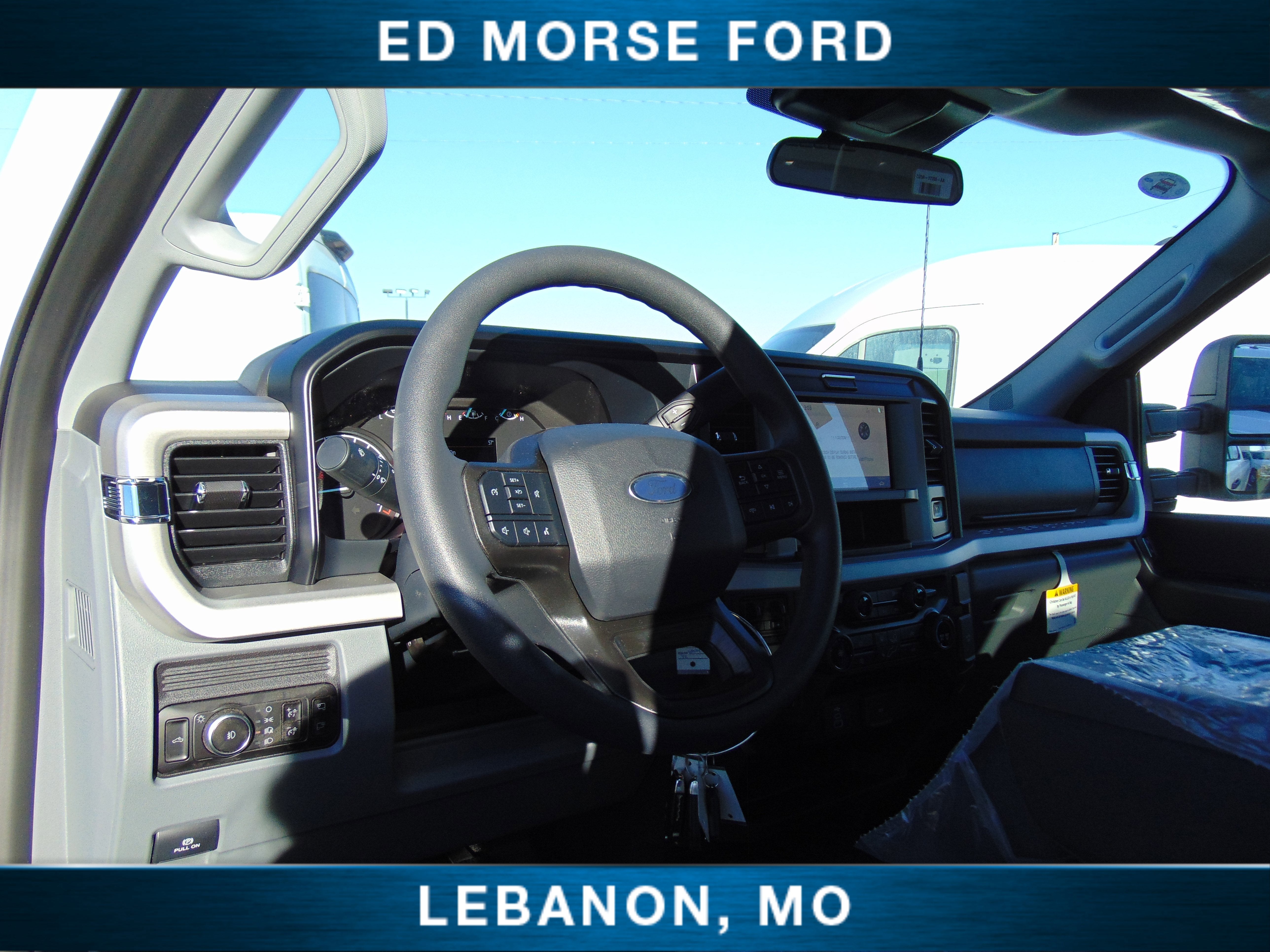 2026 Ford Super Duty F-350 SRW XLT