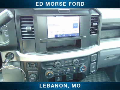 2026 Ford Super Duty F-350 SRW Tommy Lift Gate & Ladder Rack