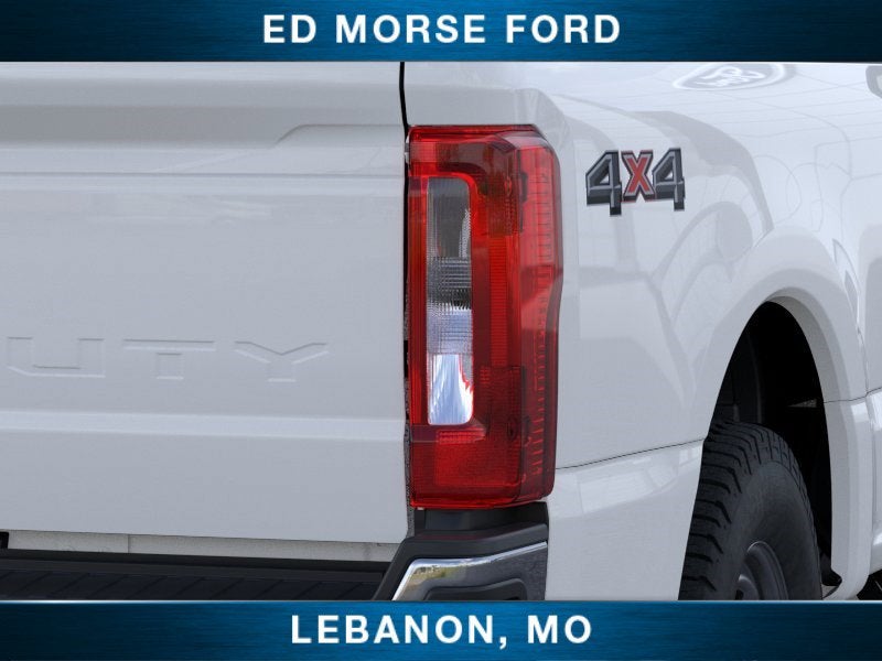 2026 Ford Super Duty F-350 SRW Tommy Lift Gate & Ladder Rack