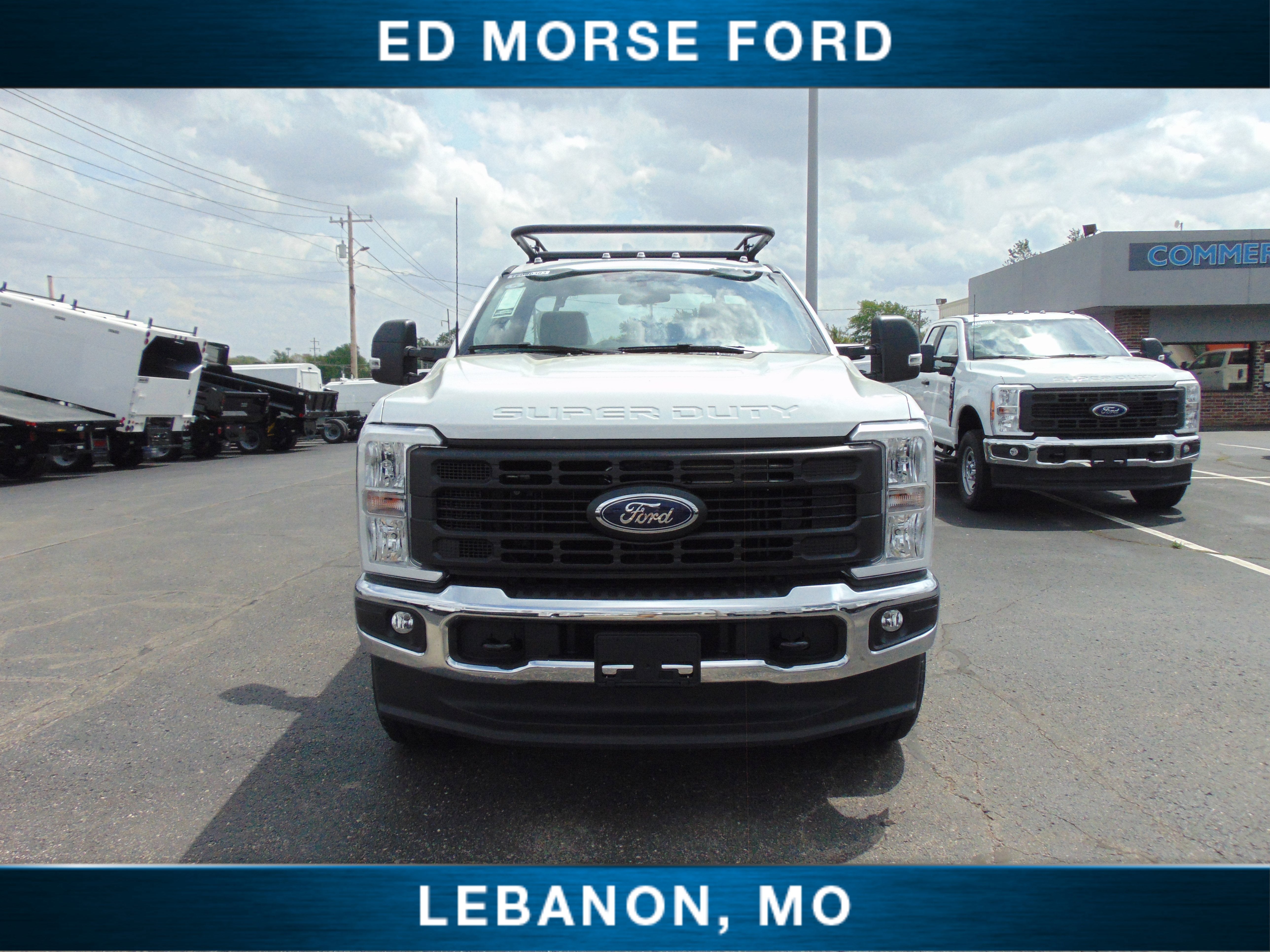 2026 Ford Super Duty F-350 SRW Tommy Lift Gate & Ladder Rack