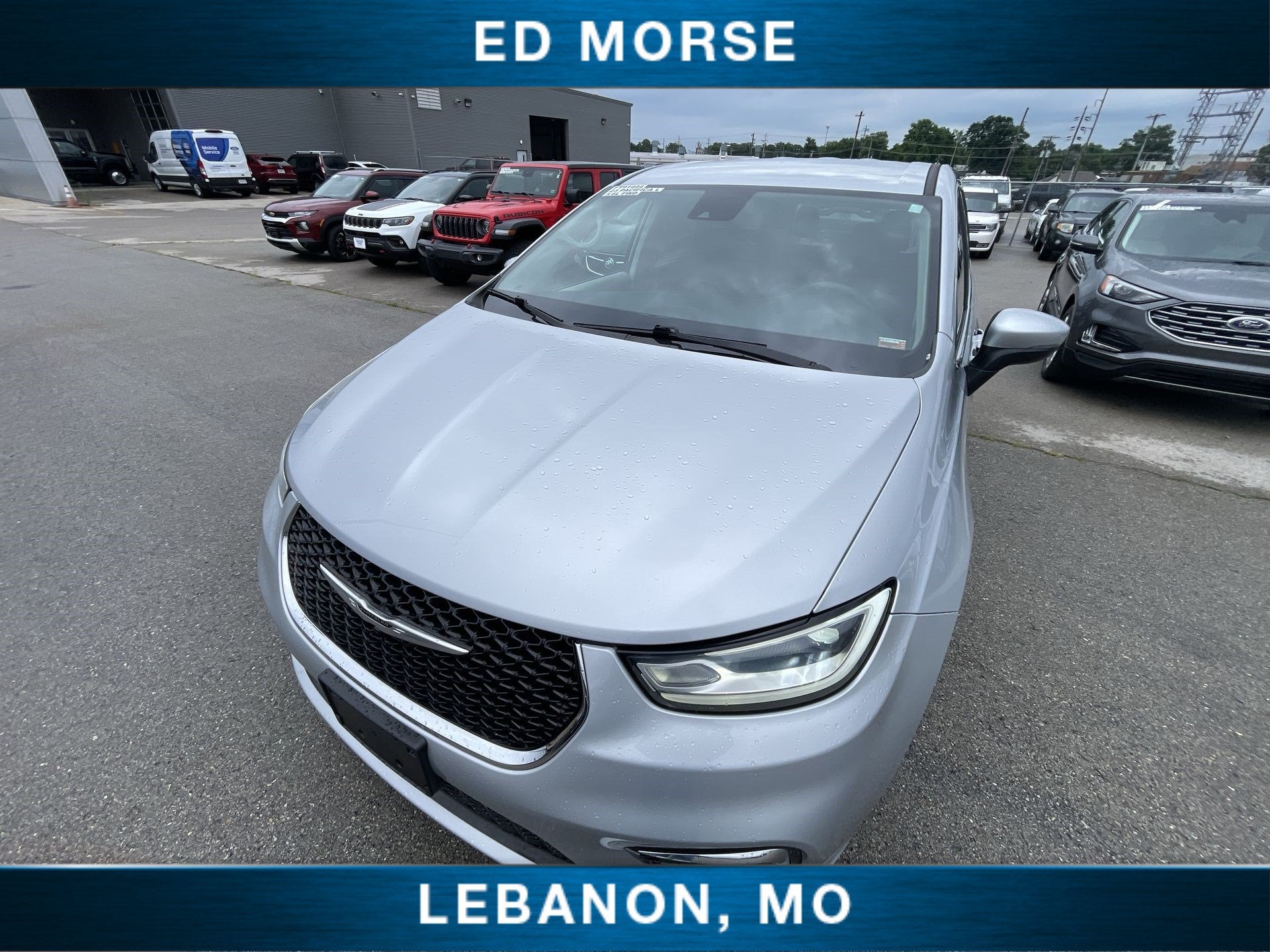 2023 Chrysler Pacifica Touring L