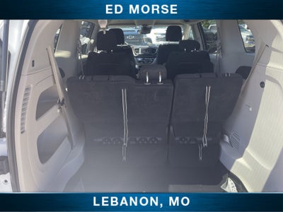 2024 Chrysler Voyager LX