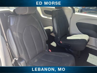 2024 Chrysler Voyager LX