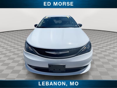 2024 Chrysler Voyager LX