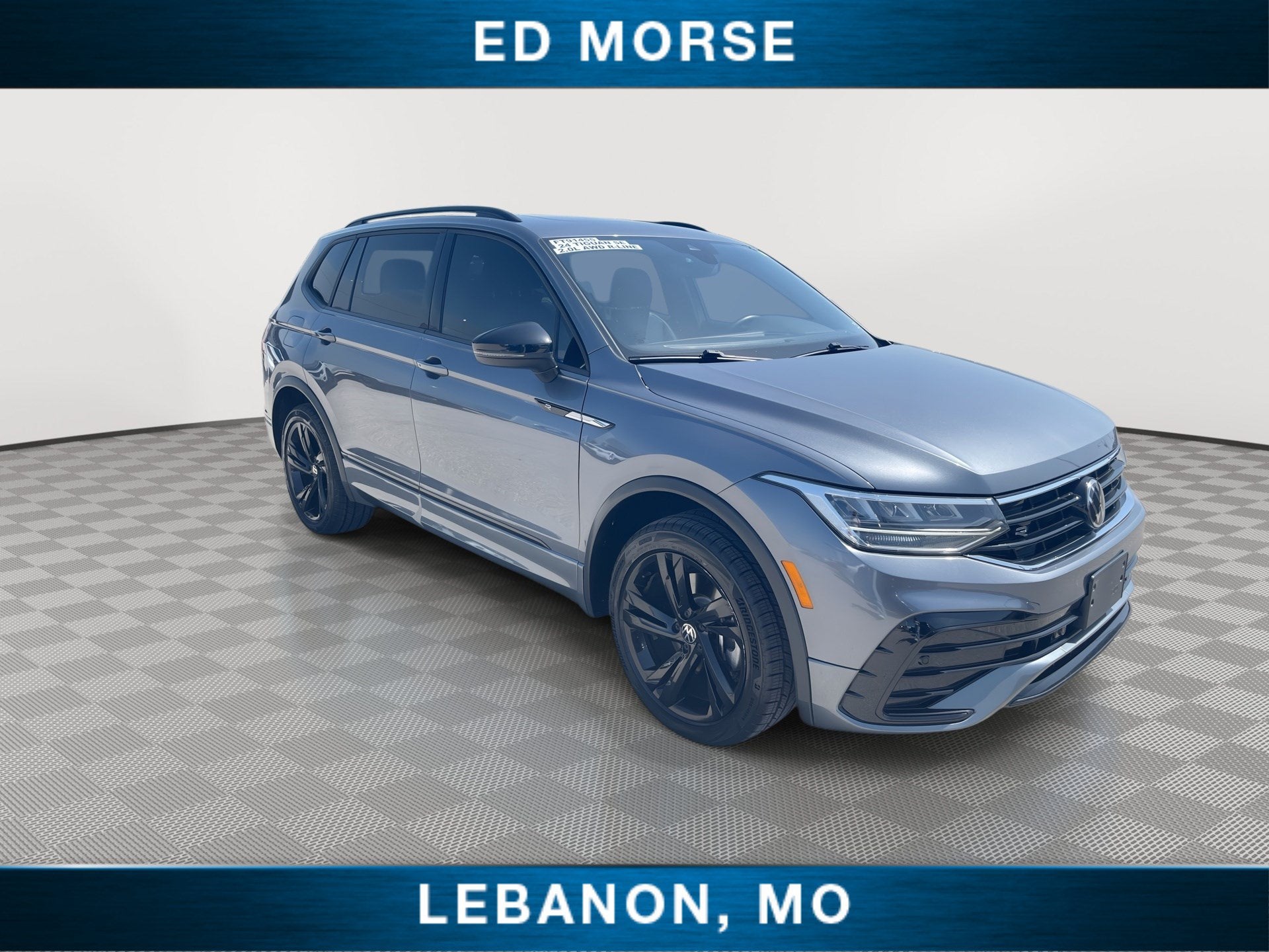 2024 Volkswagen Tiguan SE R-Line Black