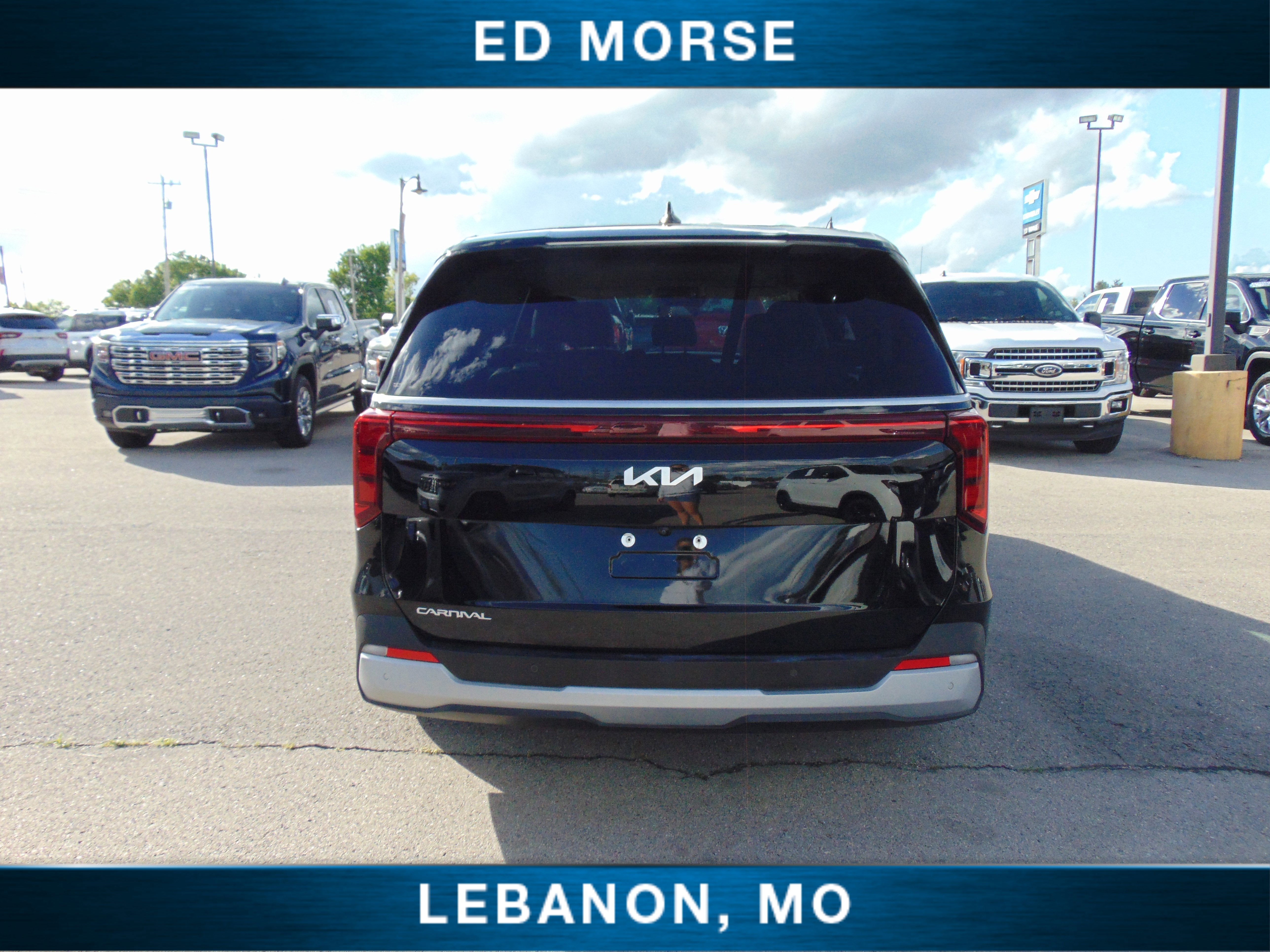 2025 Kia Carnival LXS