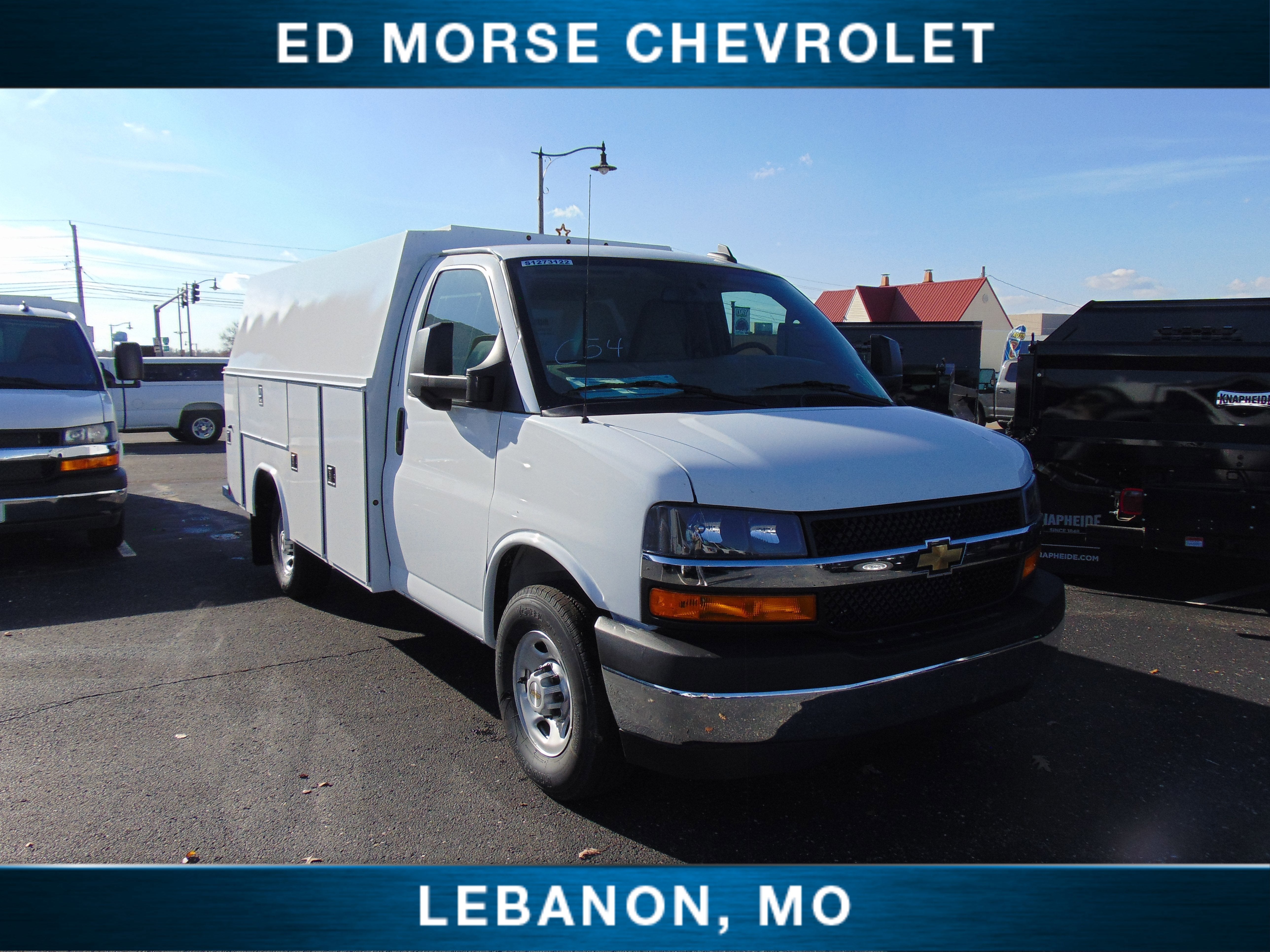 2025 Chevrolet Express Cutaway 3500 1WT