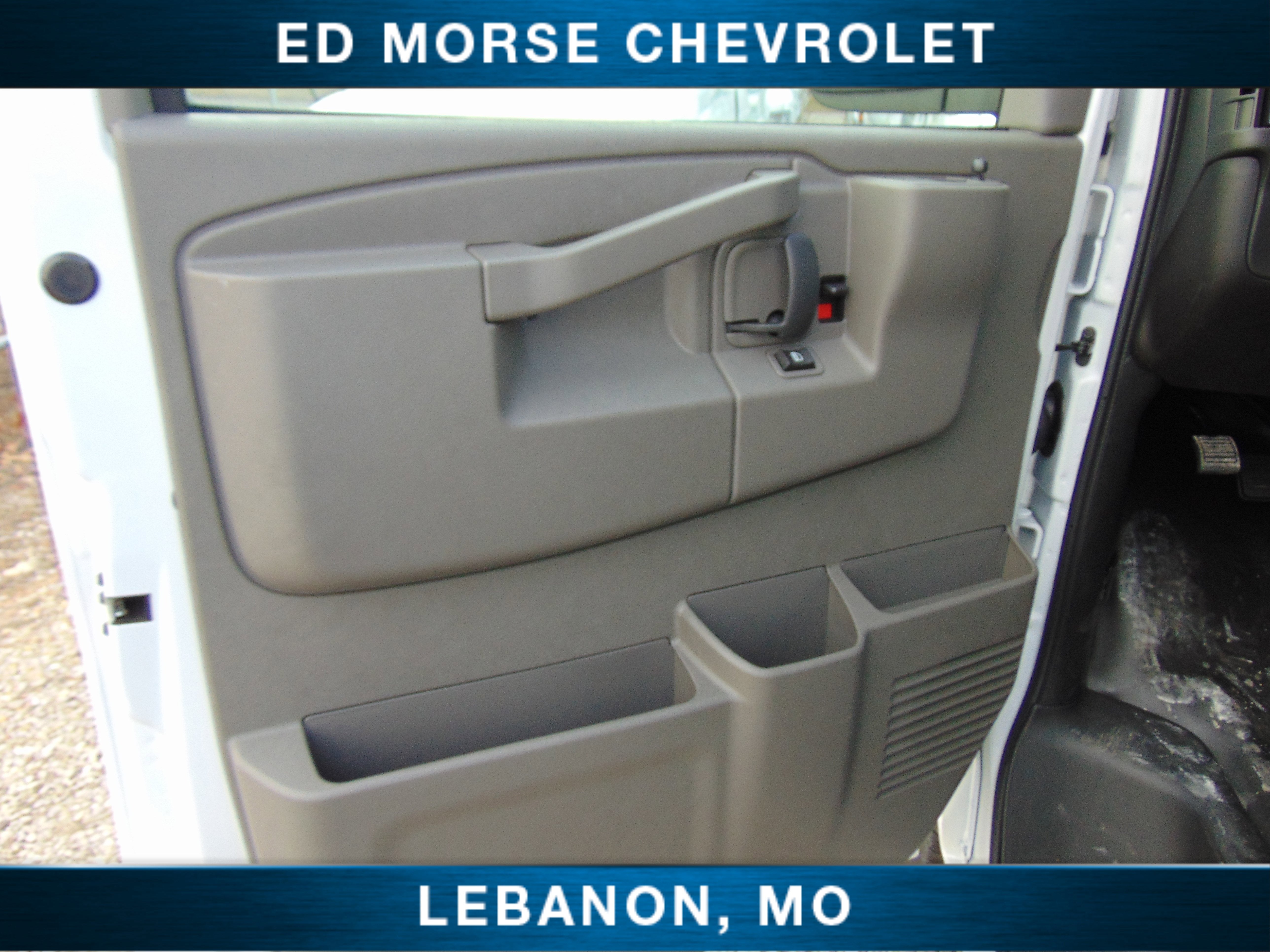 2025 Chevrolet Express Cargo WT