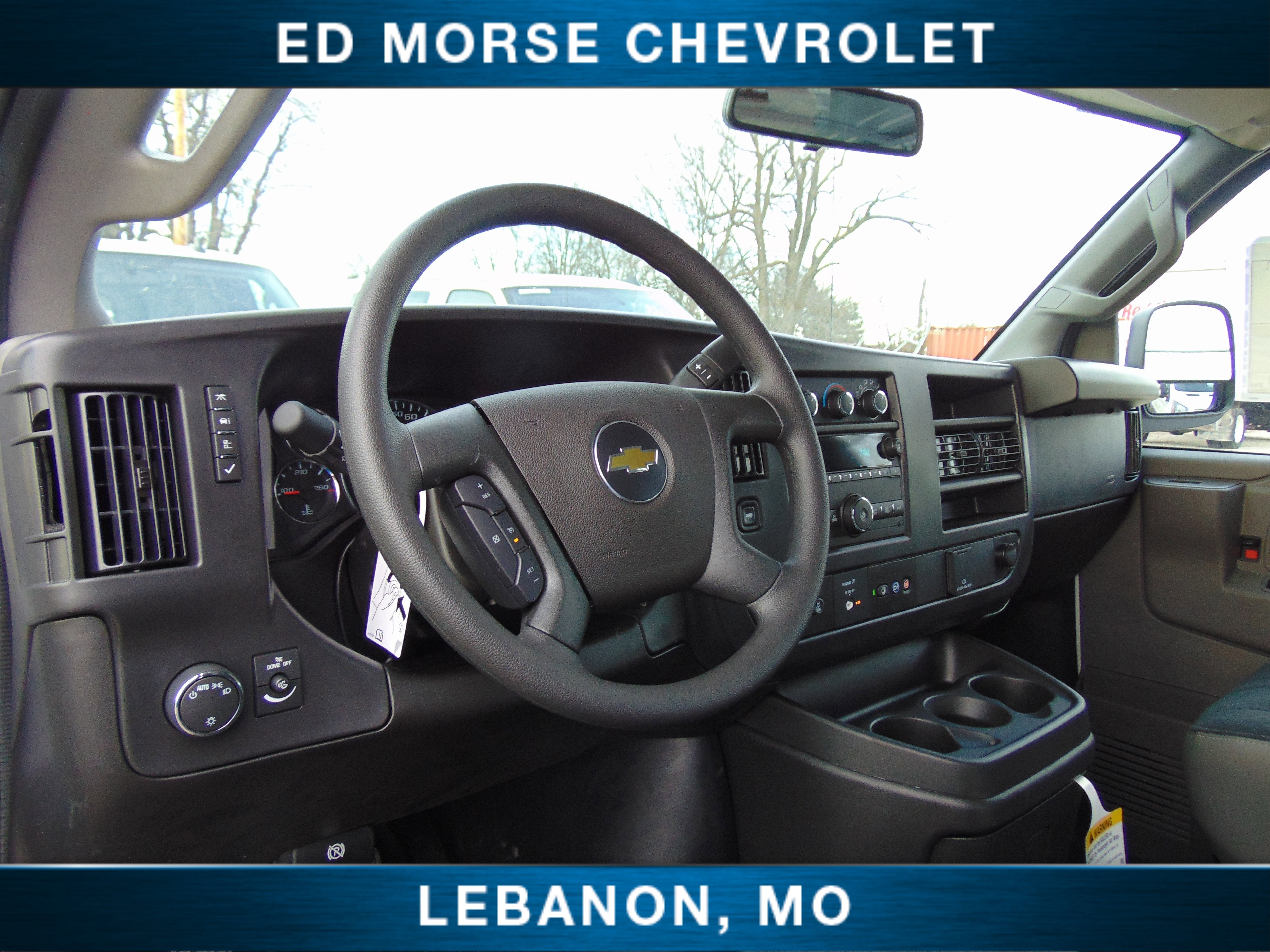 2025 Chevrolet Express Cargo WT