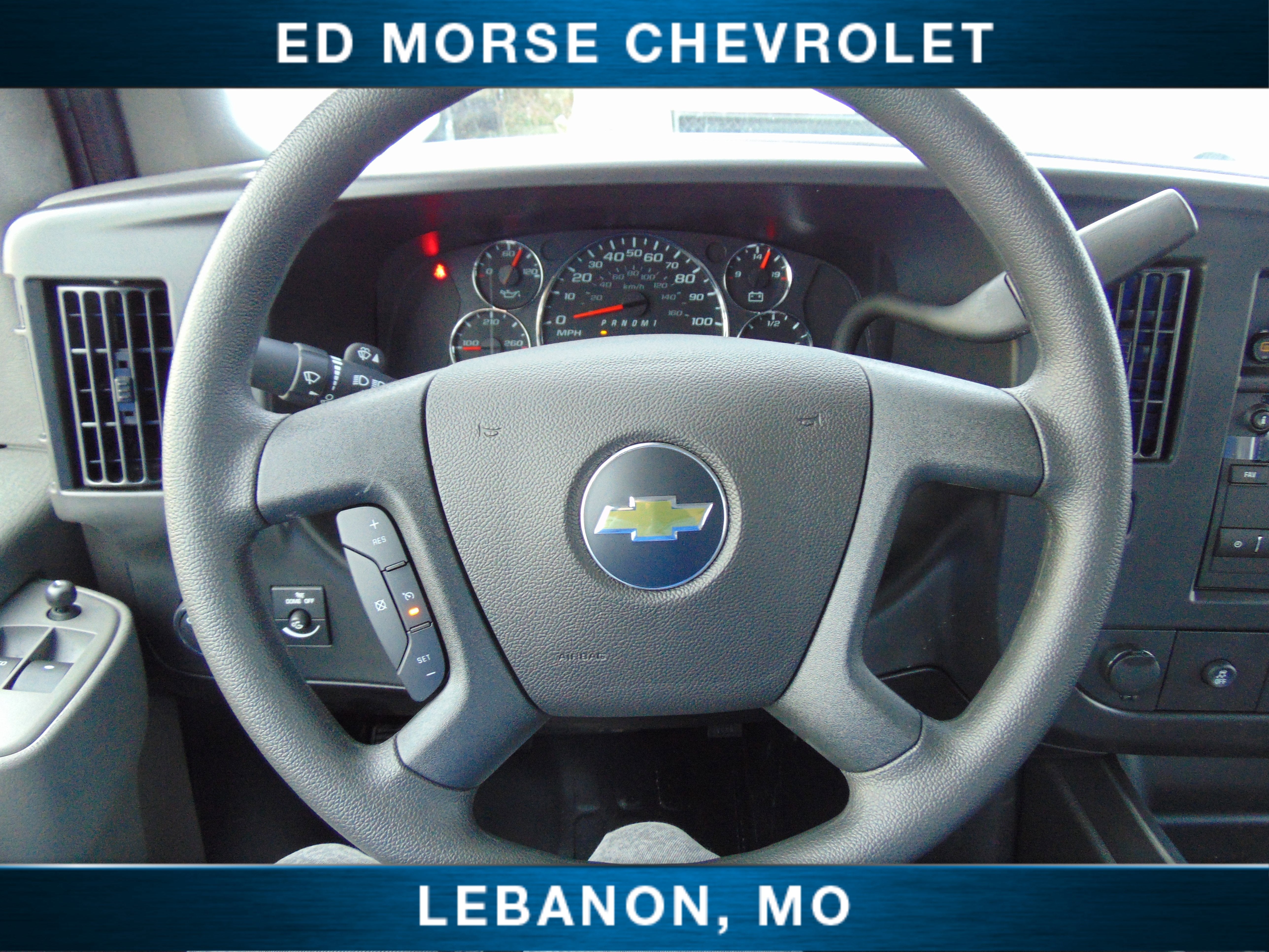 2025 Chevrolet Express Cargo WT