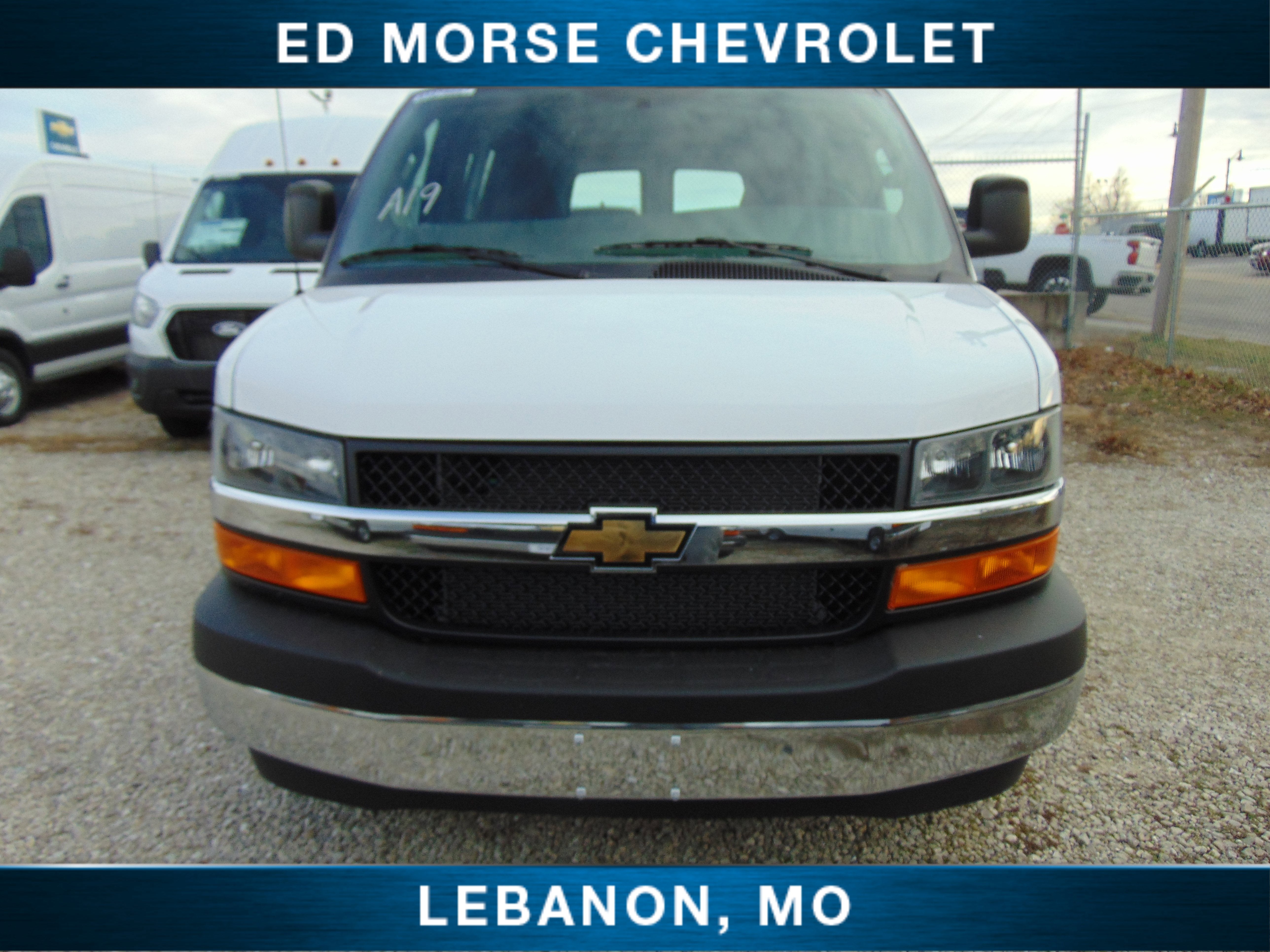 2025 Chevrolet Express Cargo WT