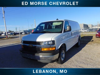 2025 Chevrolet Express Cargo WT