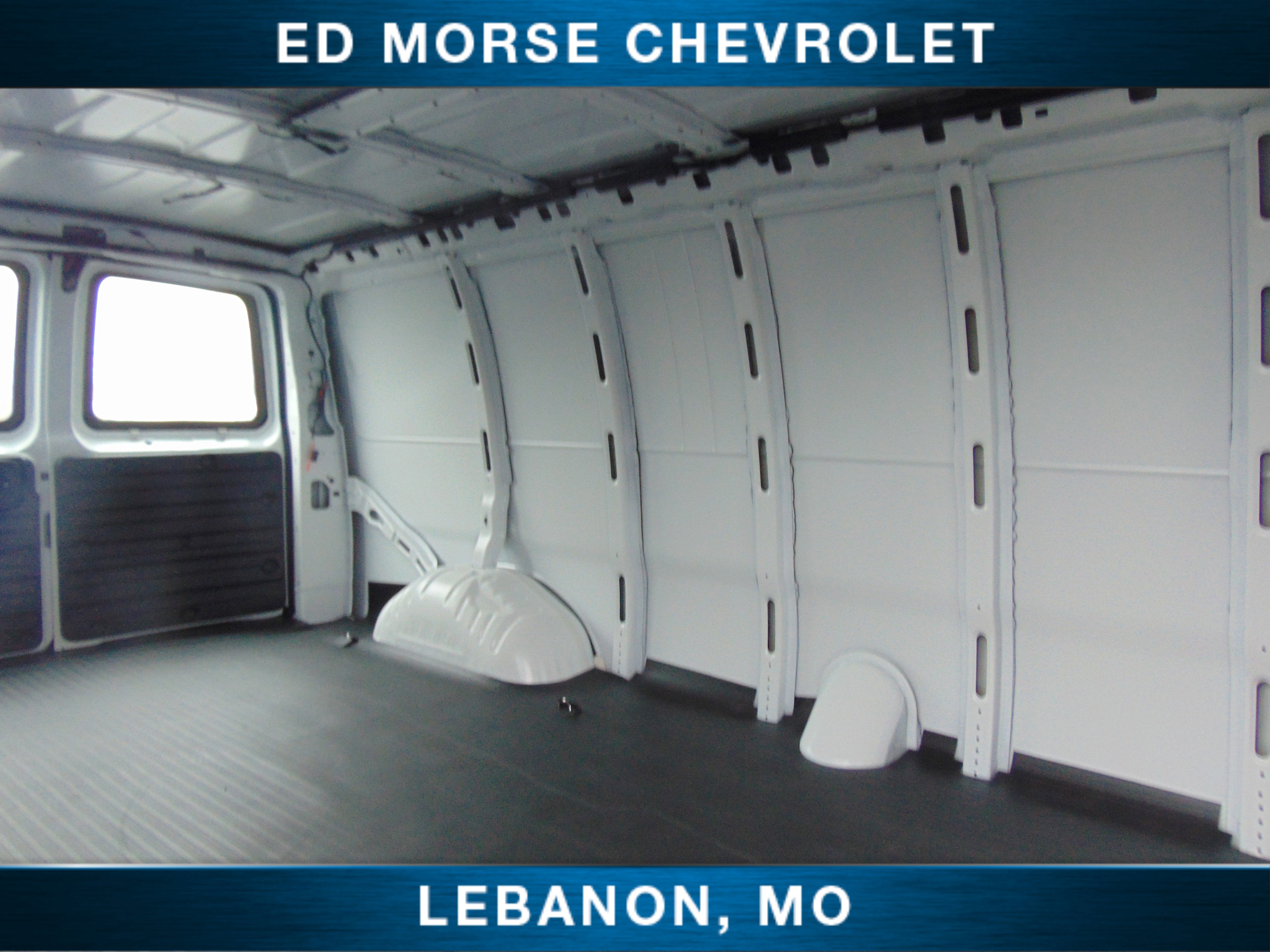 2025 Chevrolet Express Cargo WT