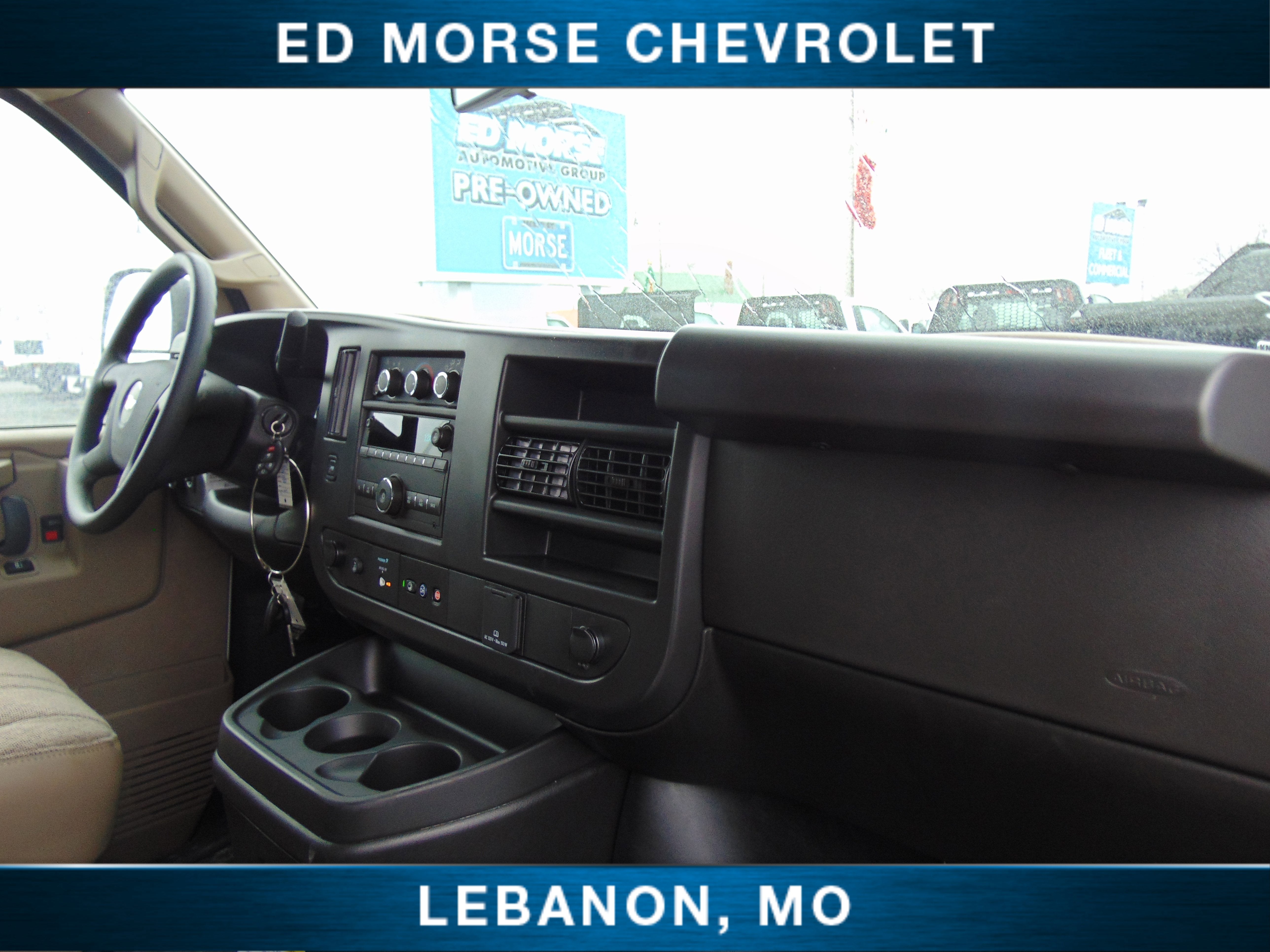 2025 Chevrolet Express Cargo WT